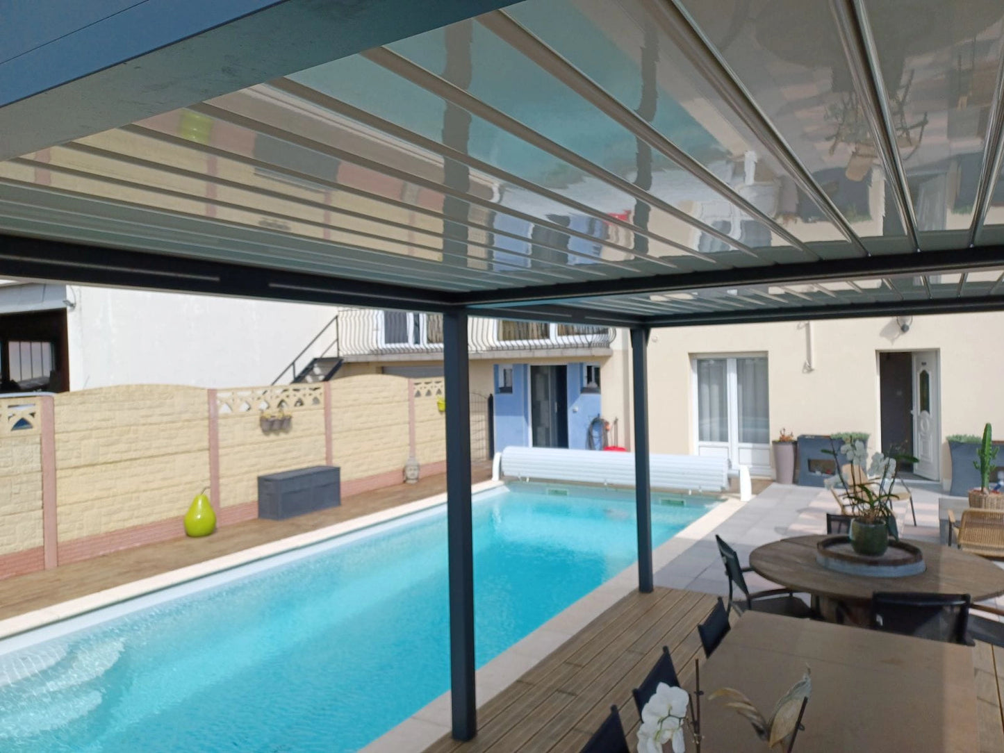 Pergola Bioclimatique Autoportée BAIE DES TORTUES