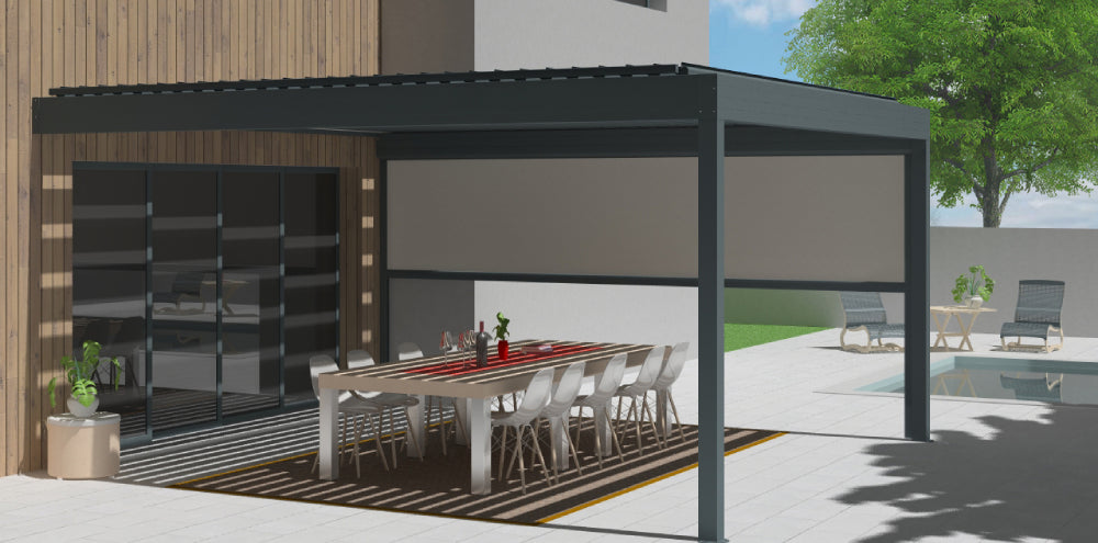 pergola bioclimatique lames parallèles store latéral zipside terrasse ensoleillée