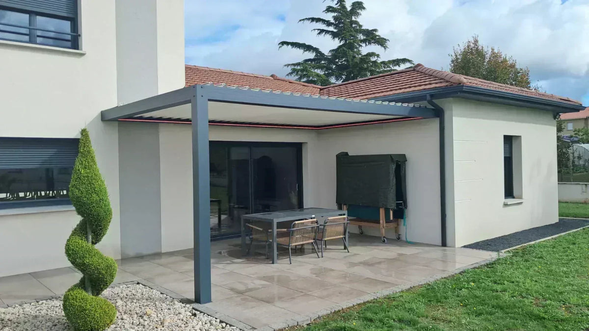 Les Avantages et Inconvénients d'une Pergola Bioclimatique - Guide Complet